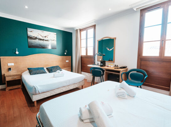 Chambre-quadruple-grand-hotel-gare-toulon-3-etoiles-2024